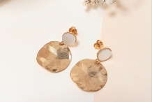 Boucles d'oreilles Dune S nacre blanche