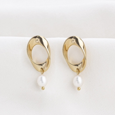 Boucles d'oreilles Camilla Pearl 