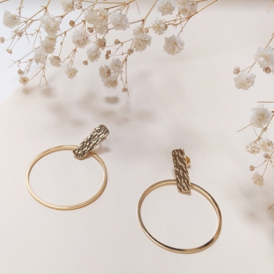 Boucles d'oreilles barre martelé et anneau 
